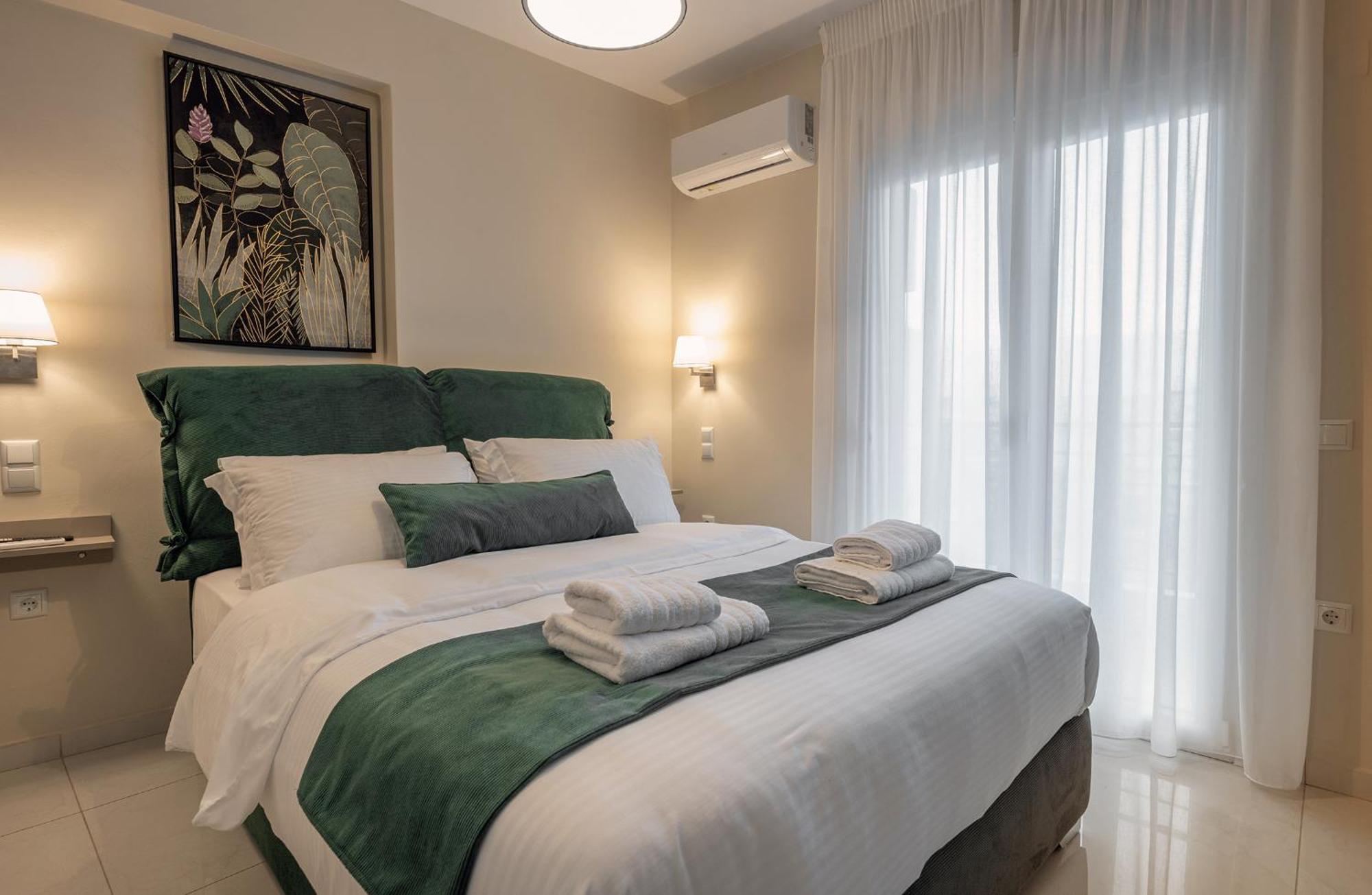 Che Luxury Apartment Preveza